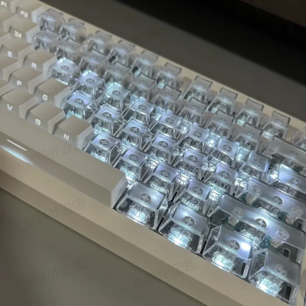 Claviers en cristal gravés