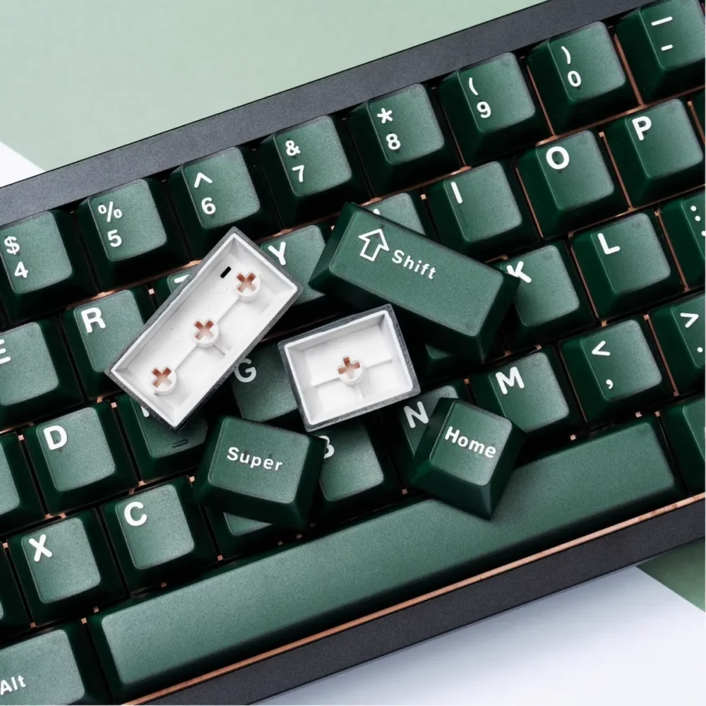 Emerald_Translucent_Keycaps-2