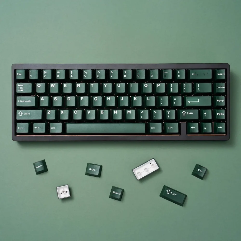 Emerald_Translucent_Keycaps-4